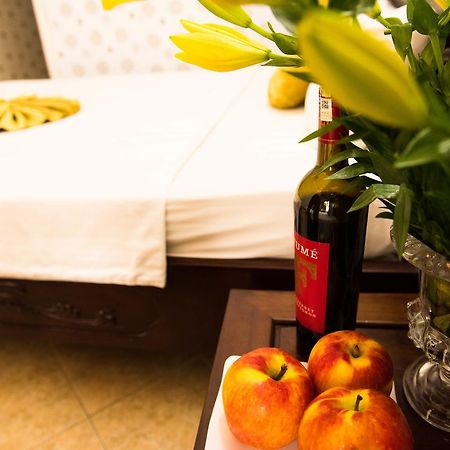 Sweet Family Guest House Hanoi Bagian luar foto